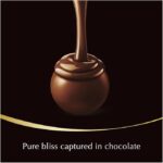 Lindt Lindor 70 Percent Cocoa Chocolate Sharing Bag 123 g - Image 3